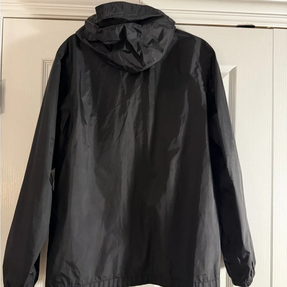 The North Face Black Venture 2 Hyvent Jacket - Picture 2 of 5